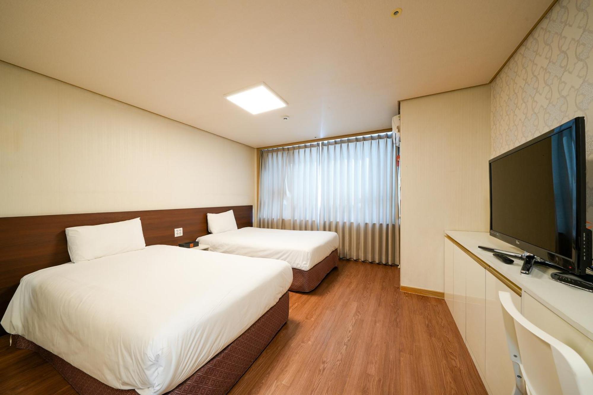 Hotel Aventree Yeouido Сеул Номер фото