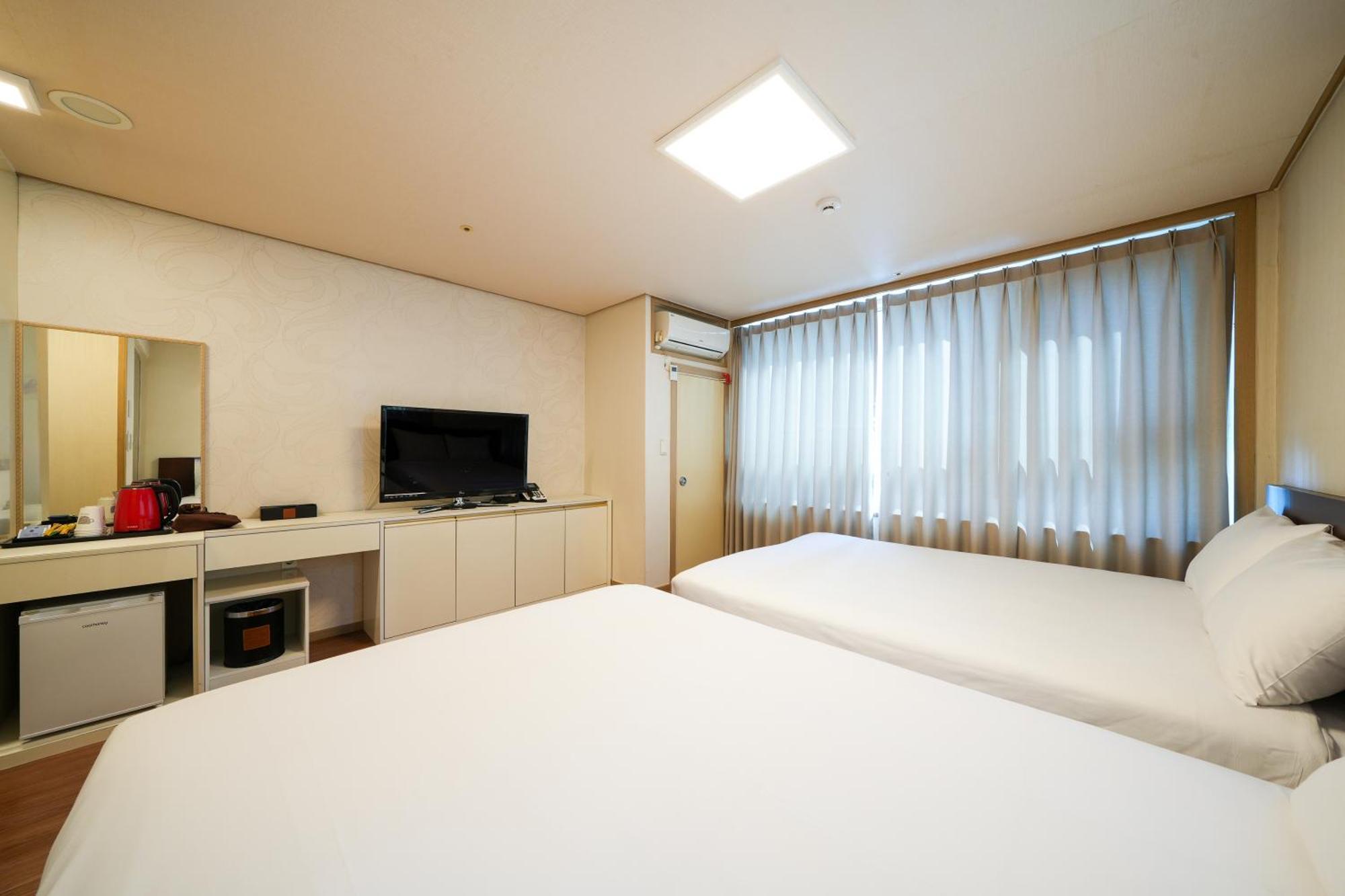 Hotel Aventree Yeouido Сеул Номер фото