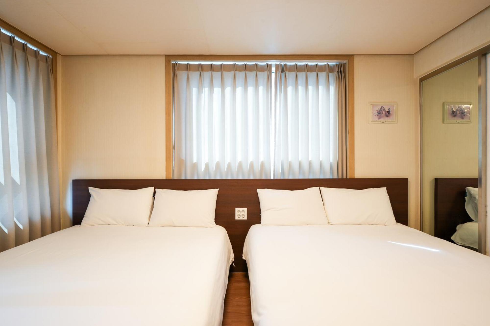 Hotel Aventree Yeouido Сеул Номер фото
