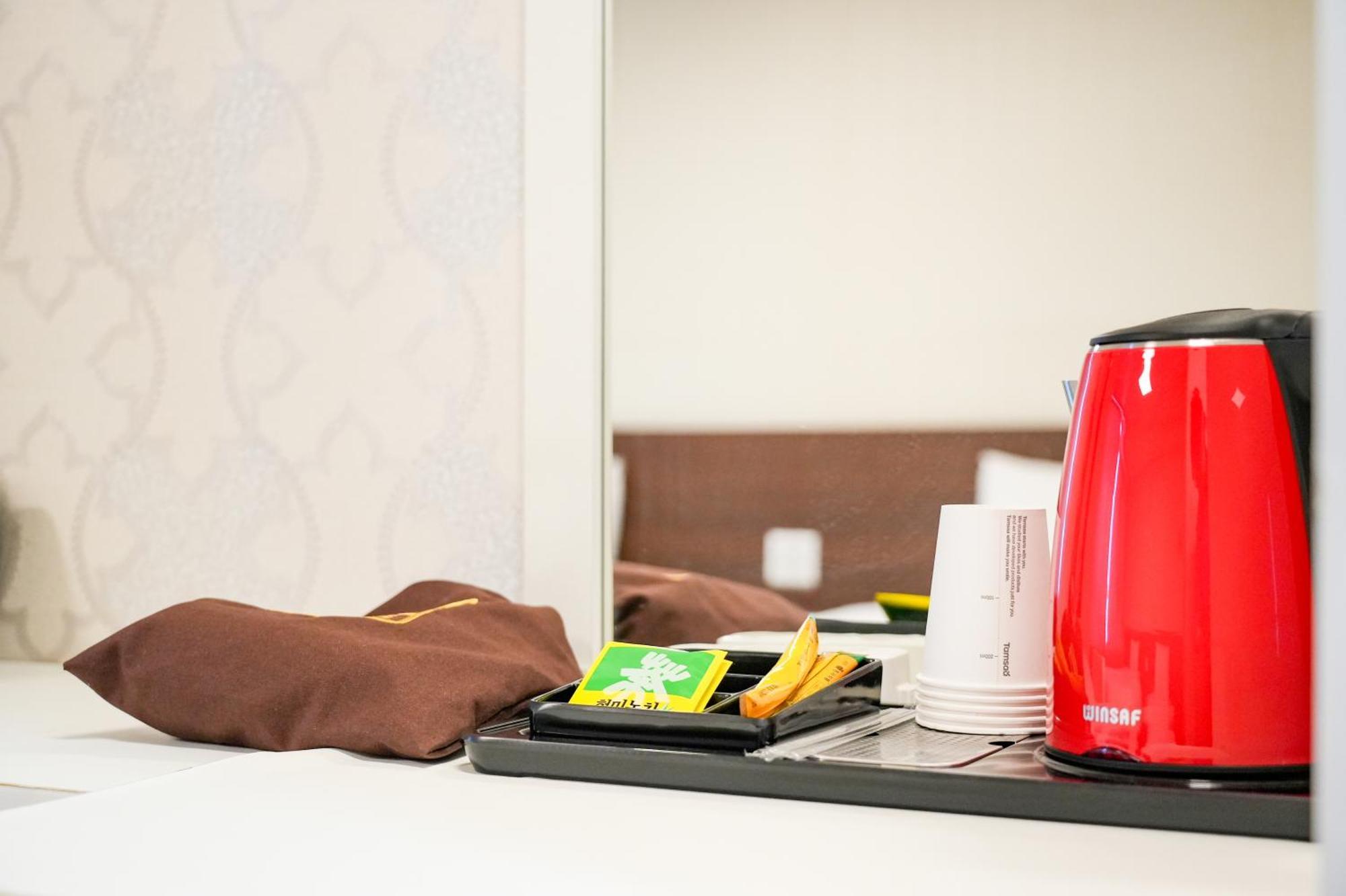 Hotel Aventree Yeouido Сеул Номер фото