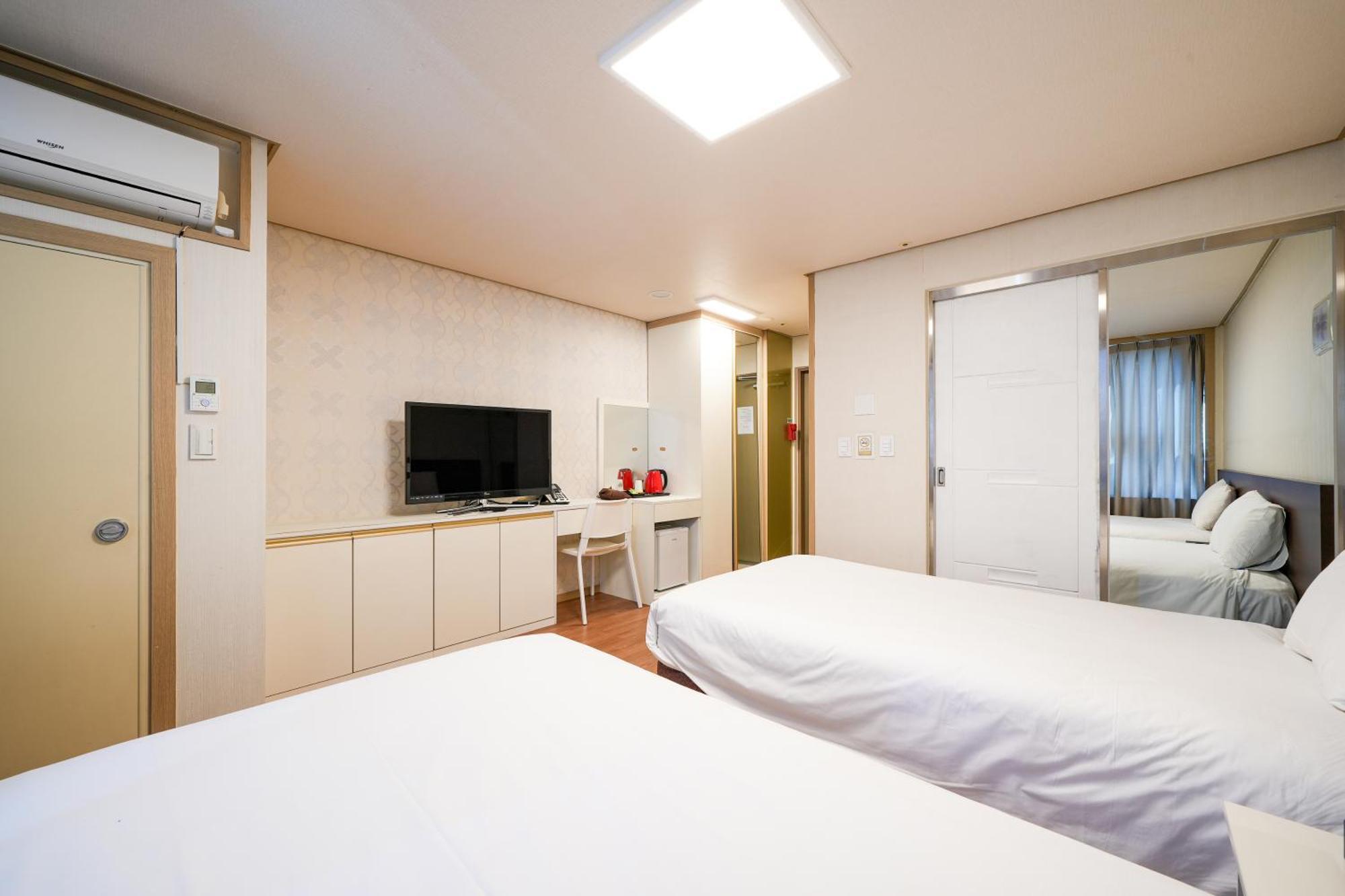 Hotel Aventree Yeouido Сеул Номер фото