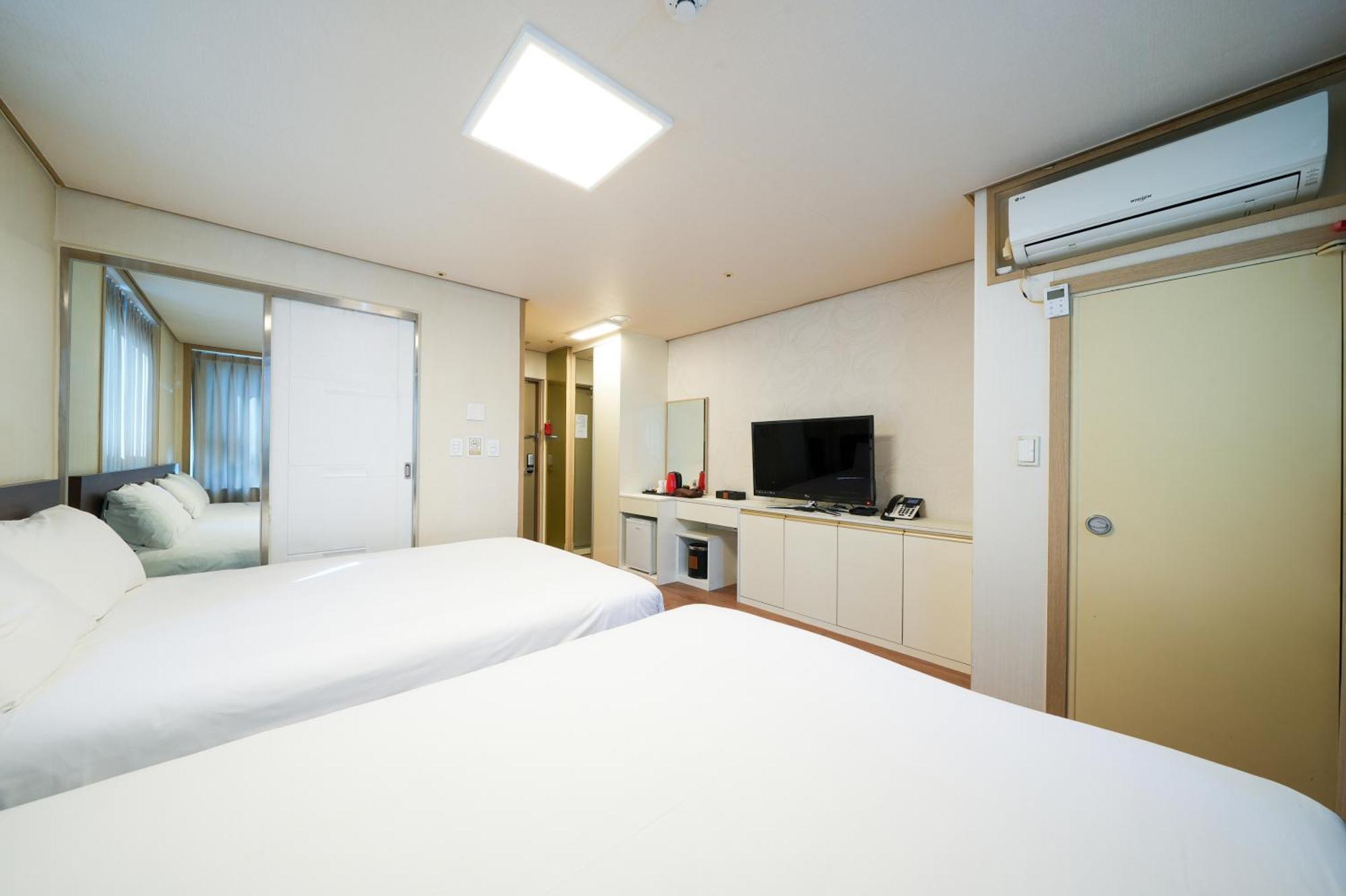 Hotel Aventree Yeouido Сеул Номер фото