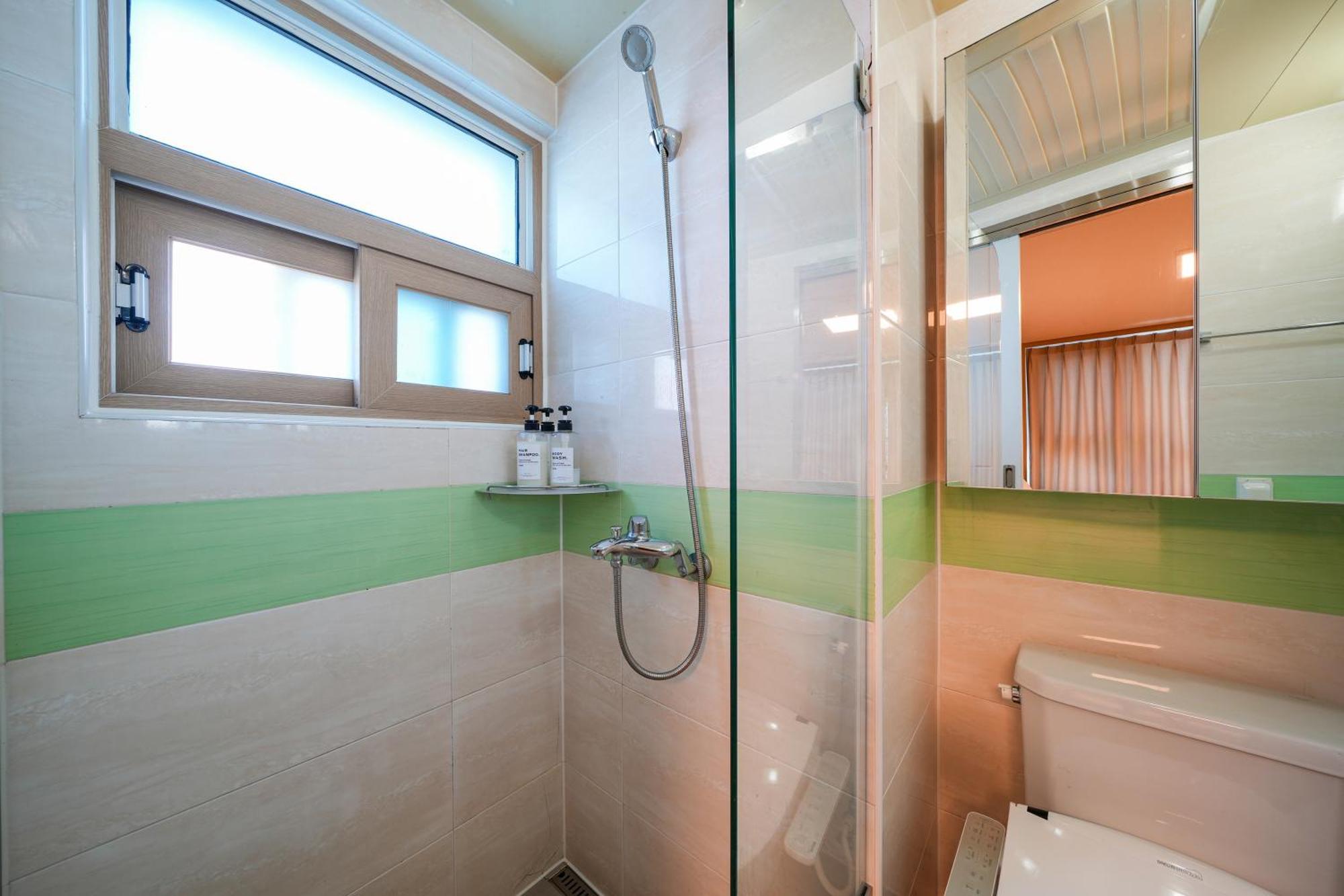 Hotel Aventree Yeouido Сеул Номер фото